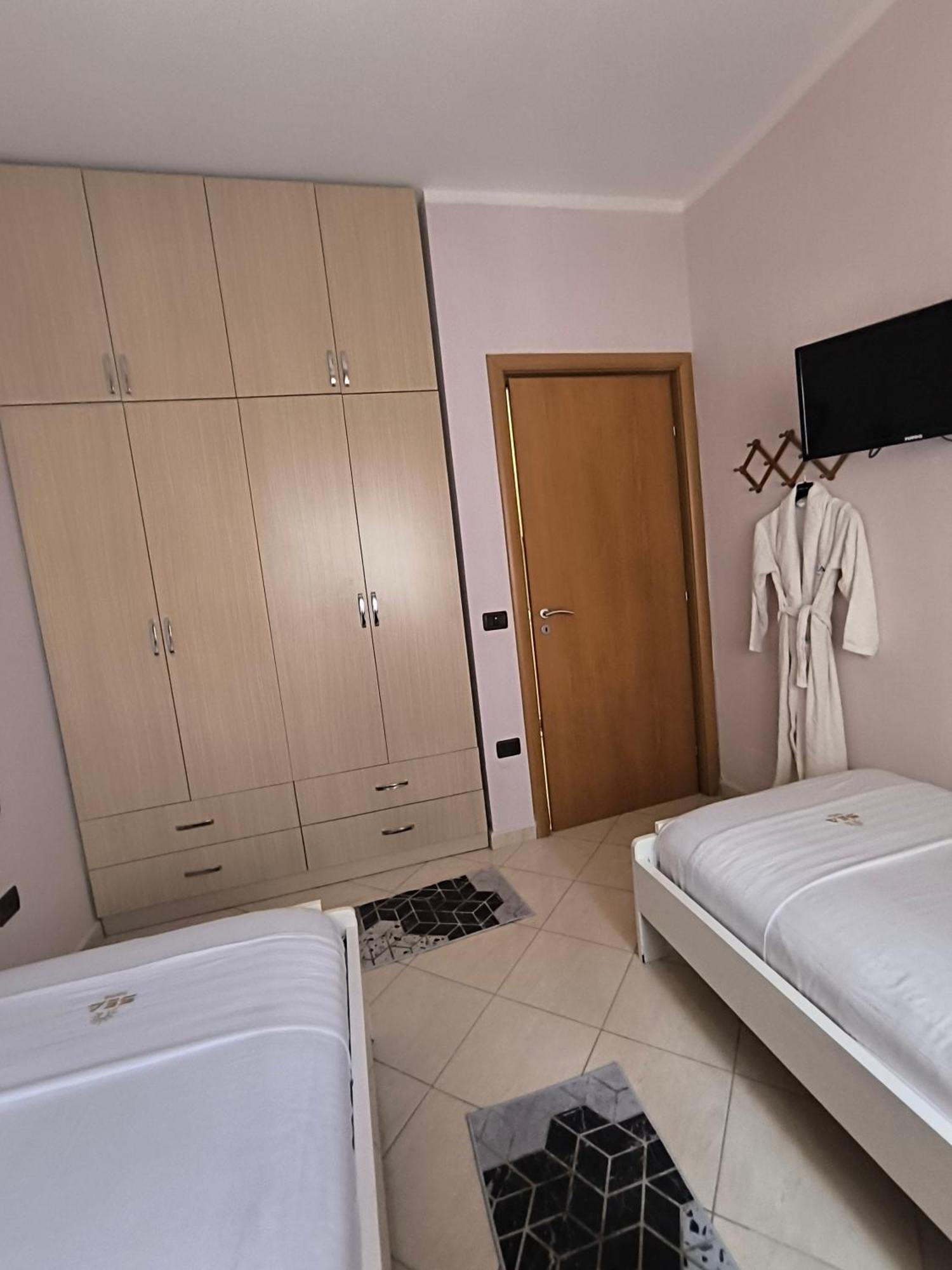 Lungomare Apartment Sea Home Vlorë Eksteriør billede